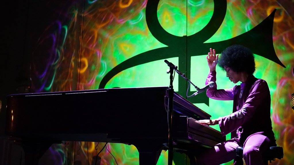 Prince Stuns In First Ever One Man Show At Paisley Park Soulhead